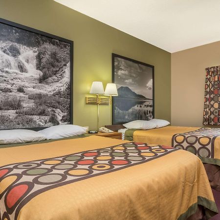Super 8 By Wyndham Beresford Hotel Luaran gambar