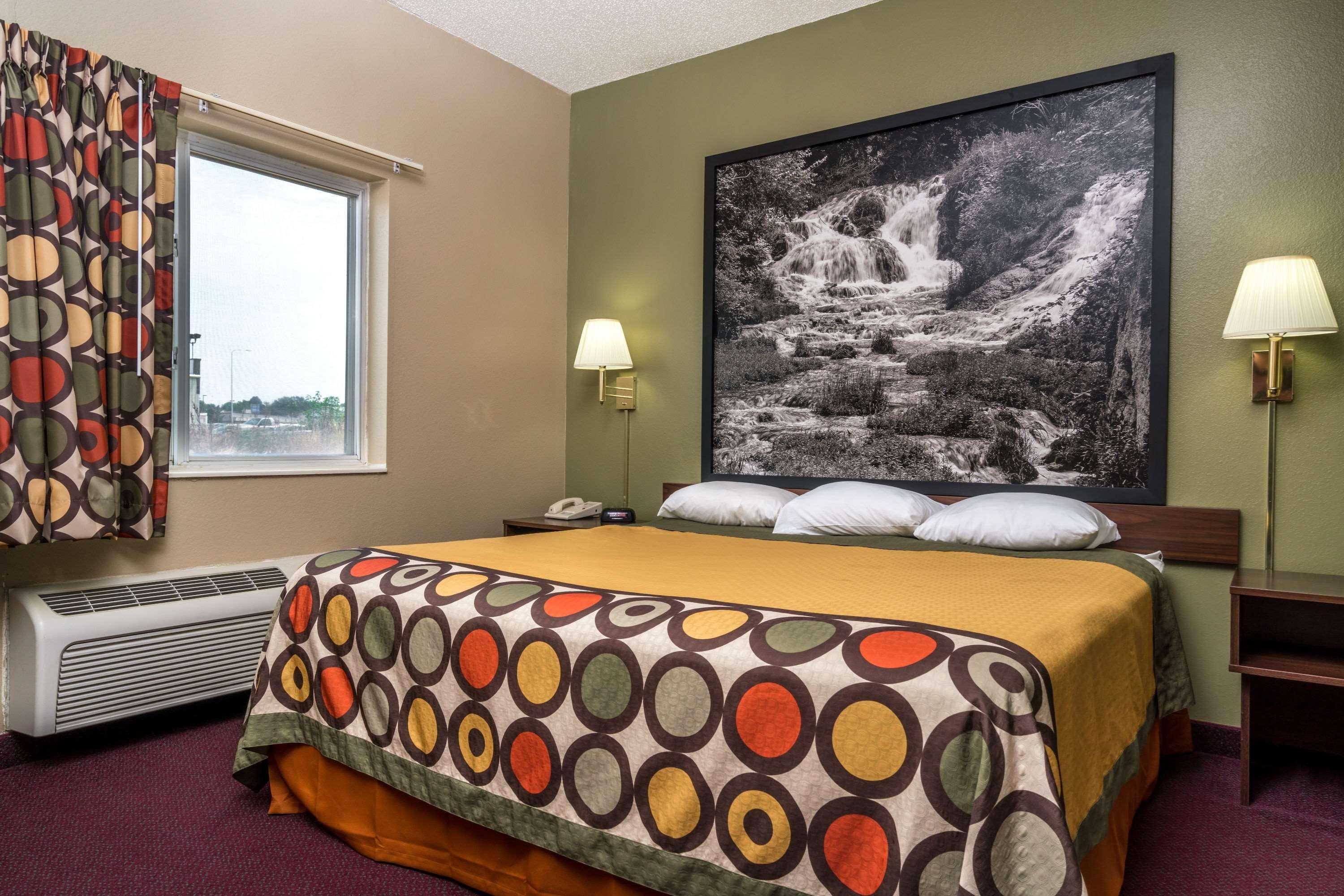 Super 8 By Wyndham Beresford Hotel Luaran gambar