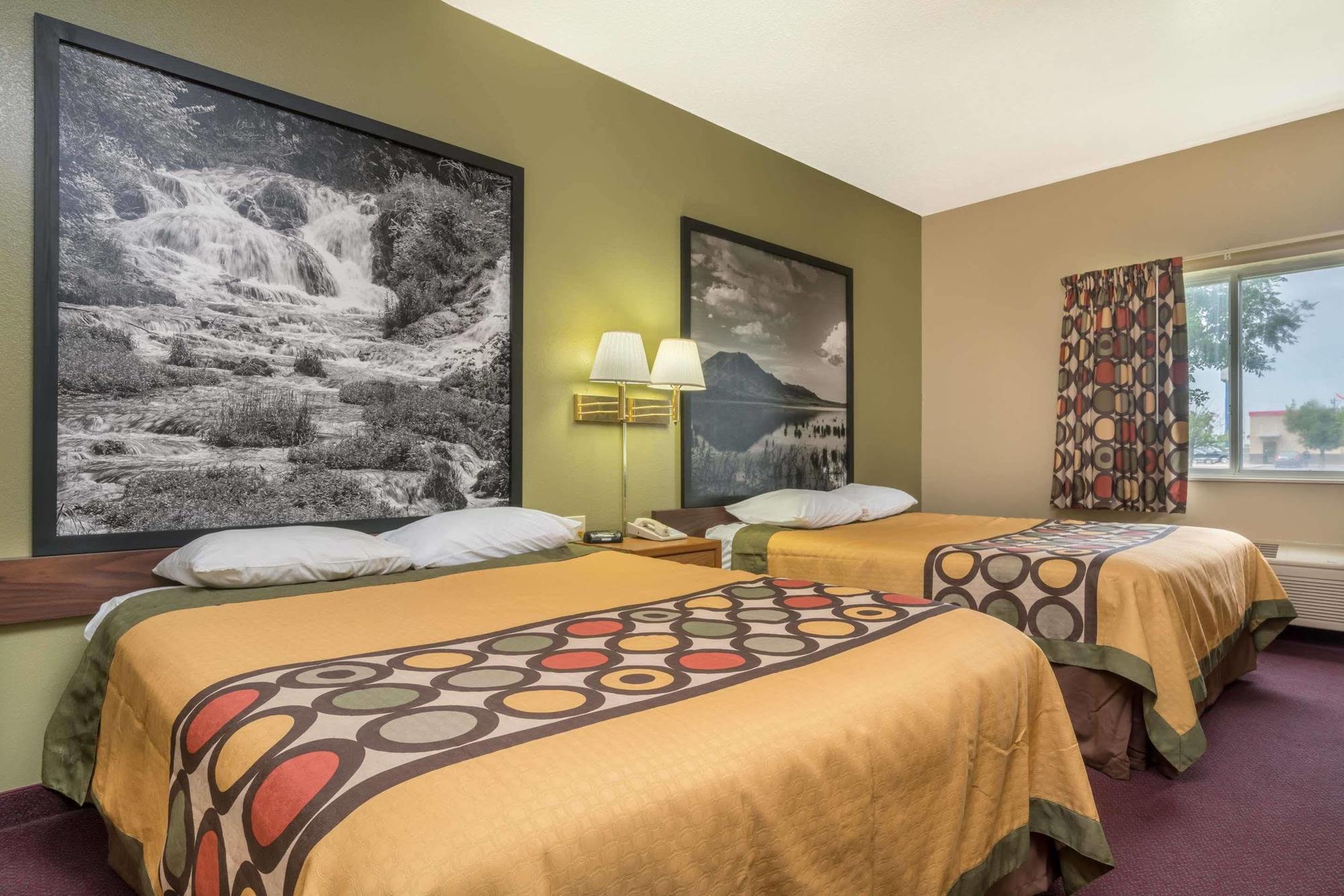 Super 8 By Wyndham Beresford Hotel Luaran gambar